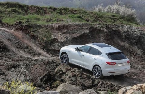 Maserati Levante big-2