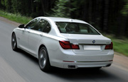 BMW 7-Series thumb-3