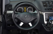 Mercedes-Benz Viano thumb-4